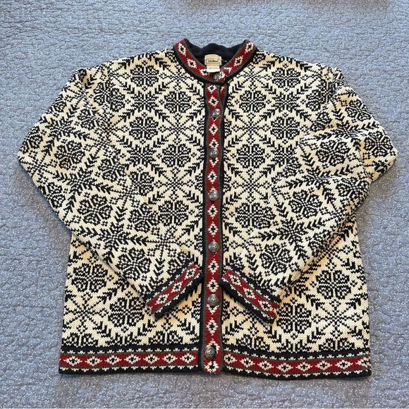 LL Bean Cardigan Wool Made in Australia Navy Cream & Red Aztec Vintage Size S/M - Picture 2 of 10